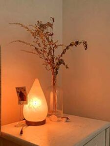 salt rock lamp